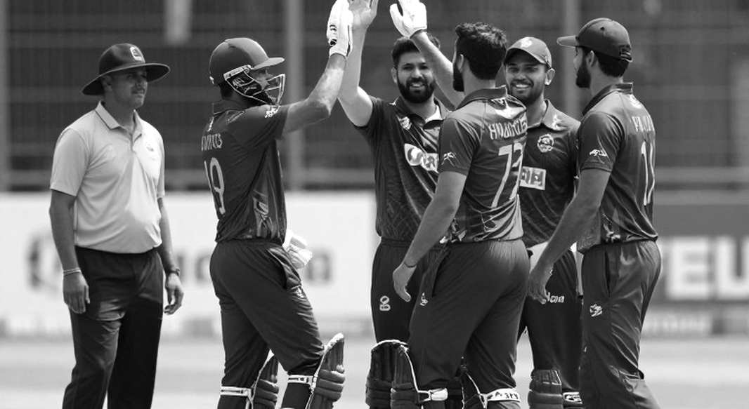 যে টেবিলের শিরোনাম আগেই নিষ্পত্তি হয়ে গেছে